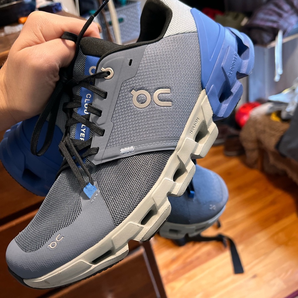 Mens on clouds size 11